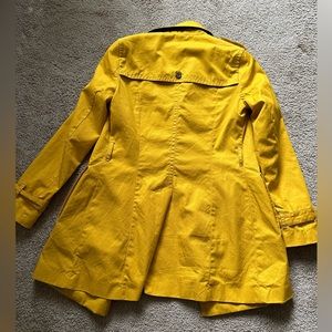 Banana Republic yellow short trench coat